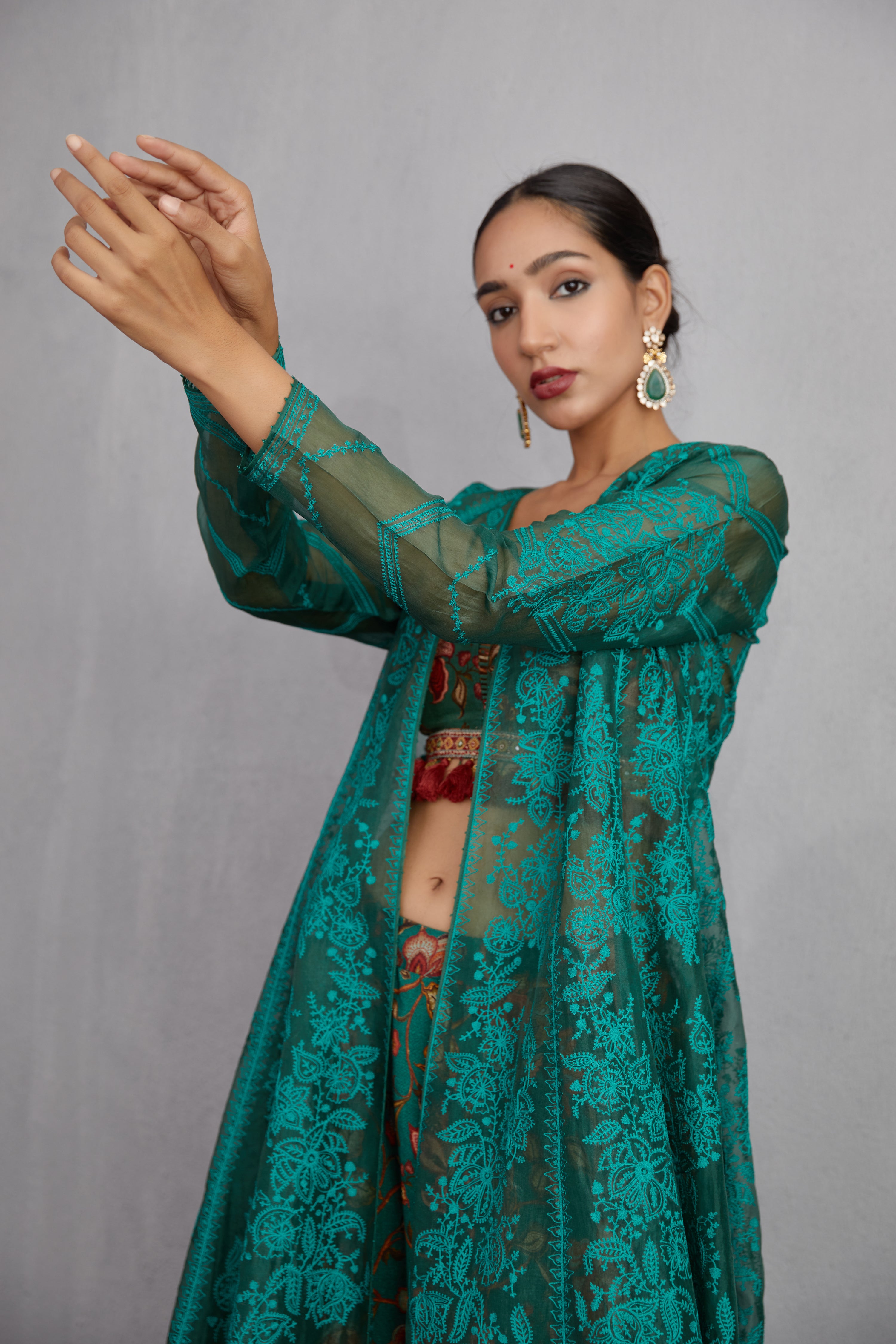 SALE - Sheesham Paavni Cape