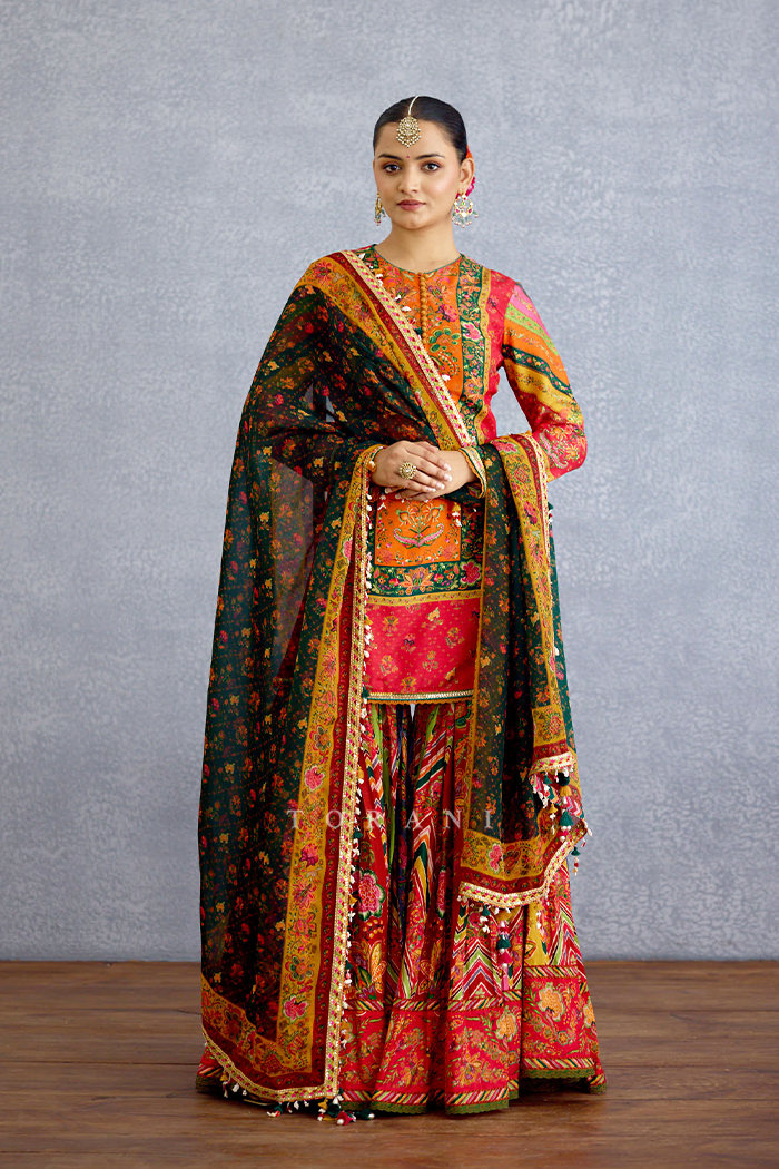 Chitrangi Dakshaa Odhni