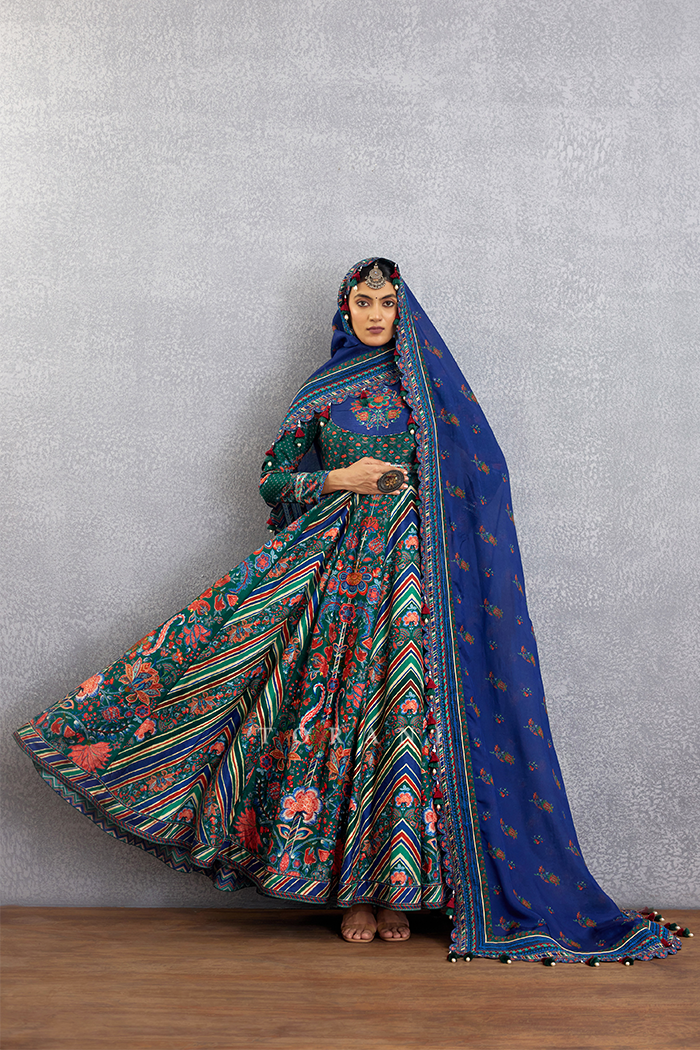 Mayurika Naynaa Odhni