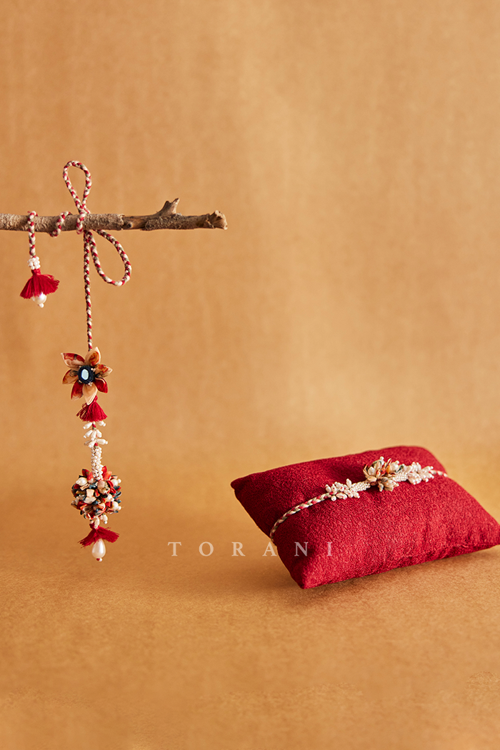 Satrangi Kusum Moti Latkan Sutra Set