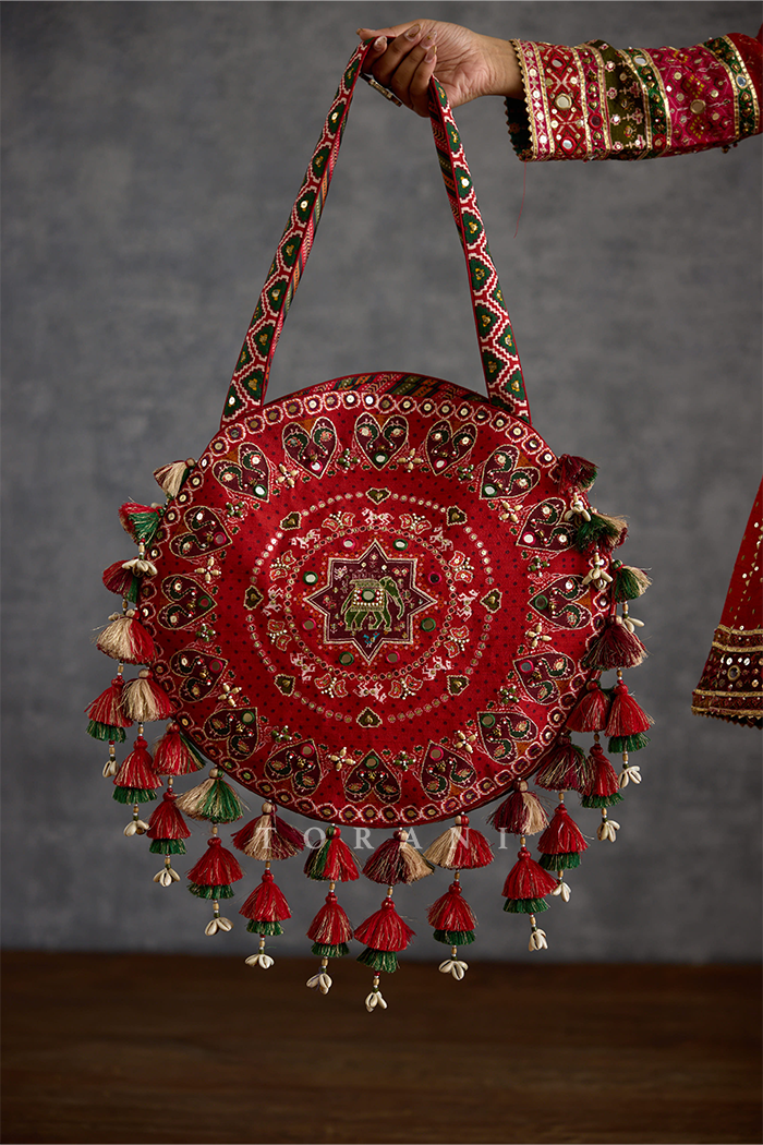 Surkhi Utsav Basta
