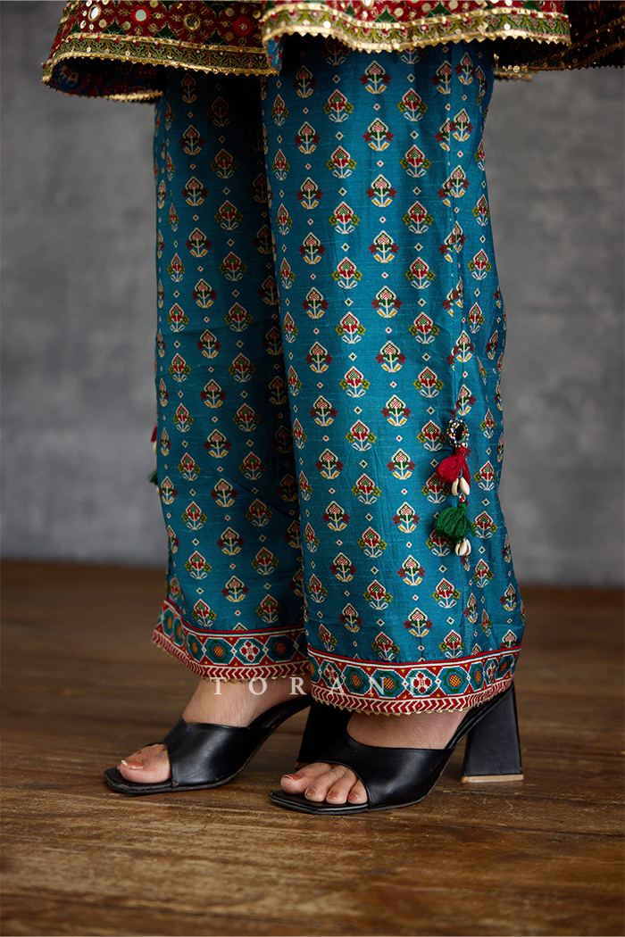 Varnaabha Baroque Kurta Set