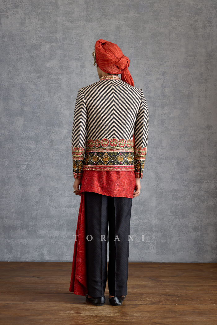 Raktika Kesari Jacket Set