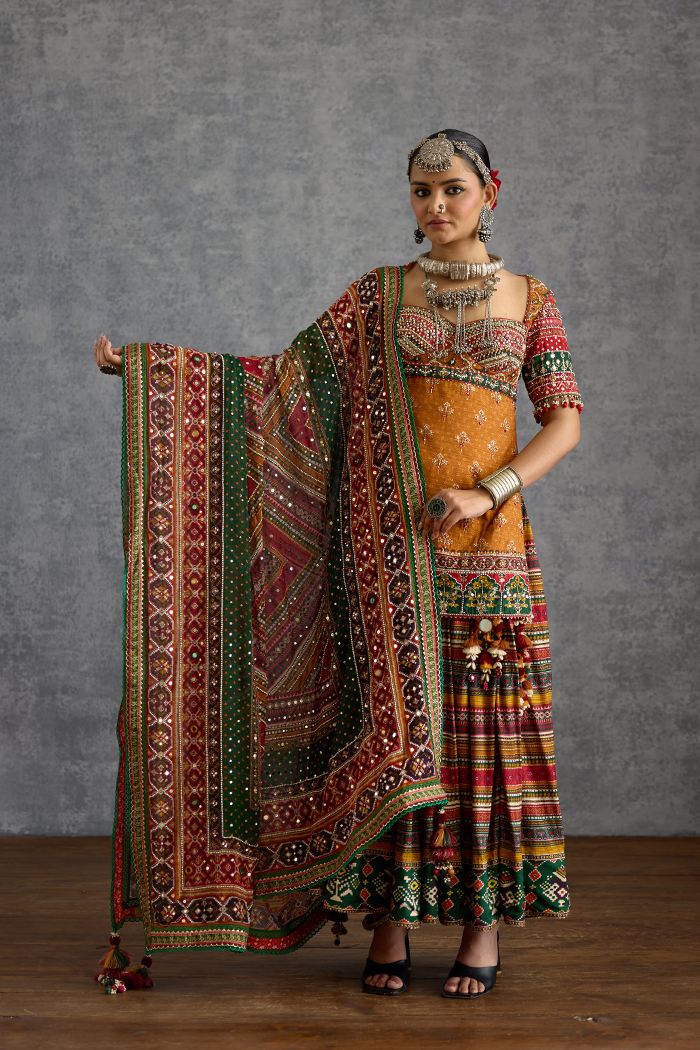 Kanak Ragili Skirt Set