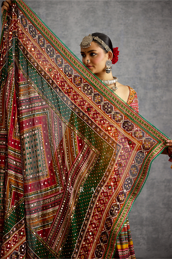 Kanak Ragili Skirt Set