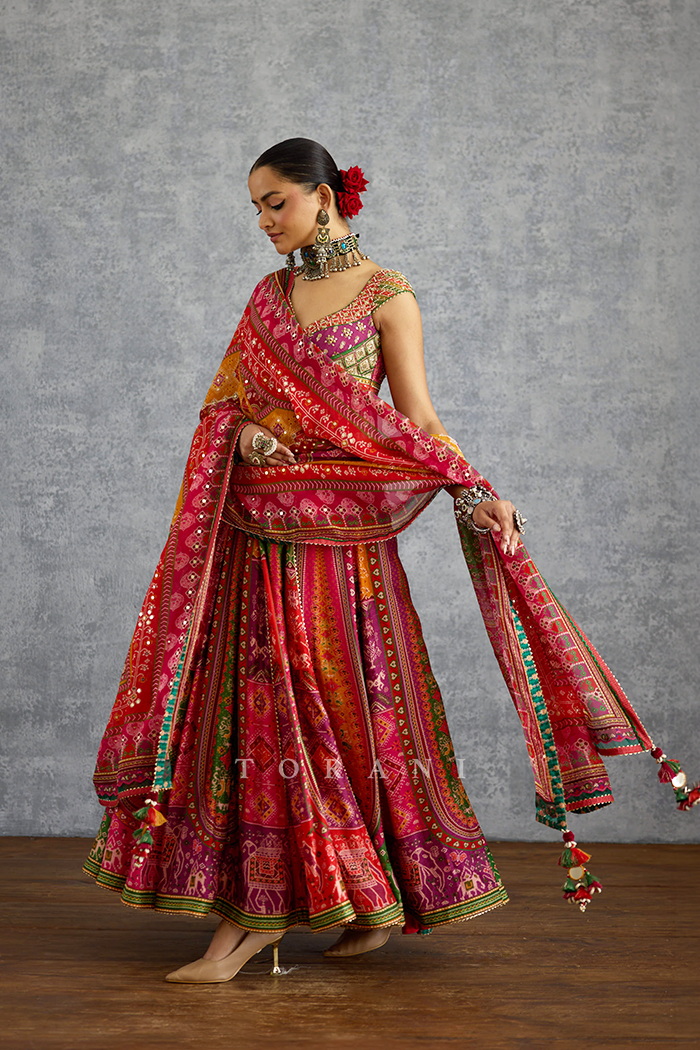 Rangili Baani Anarkali Set