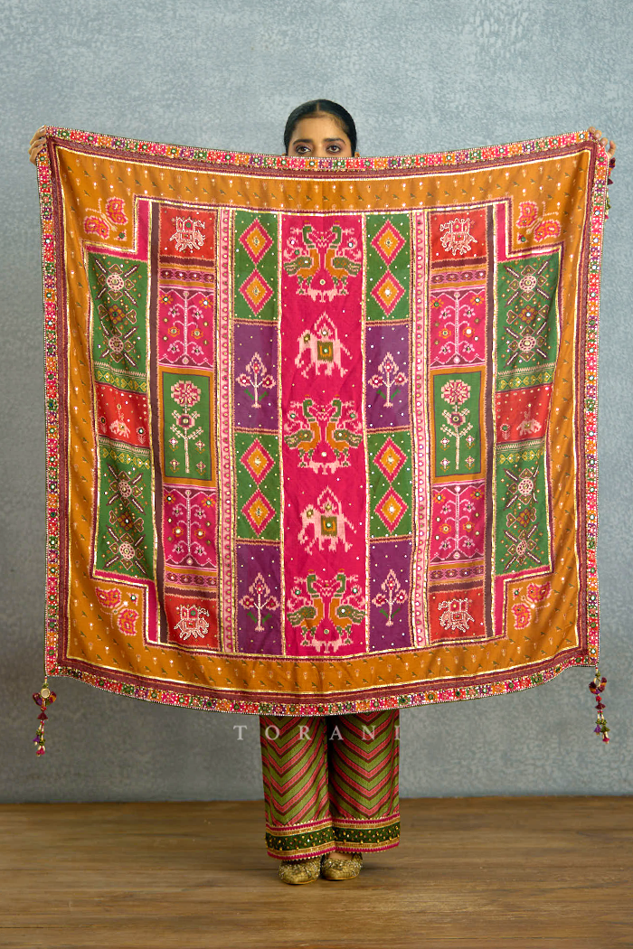 Rangili Patola Dola Silk Scarf