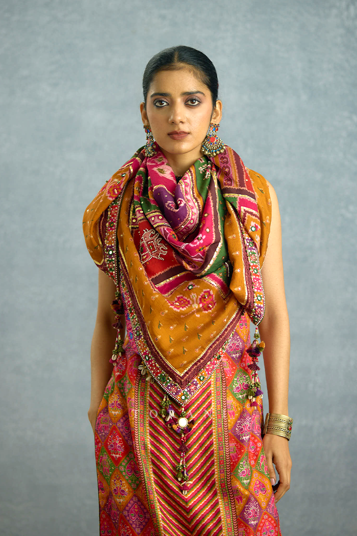 Rangili Patola Dola Silk Scarf