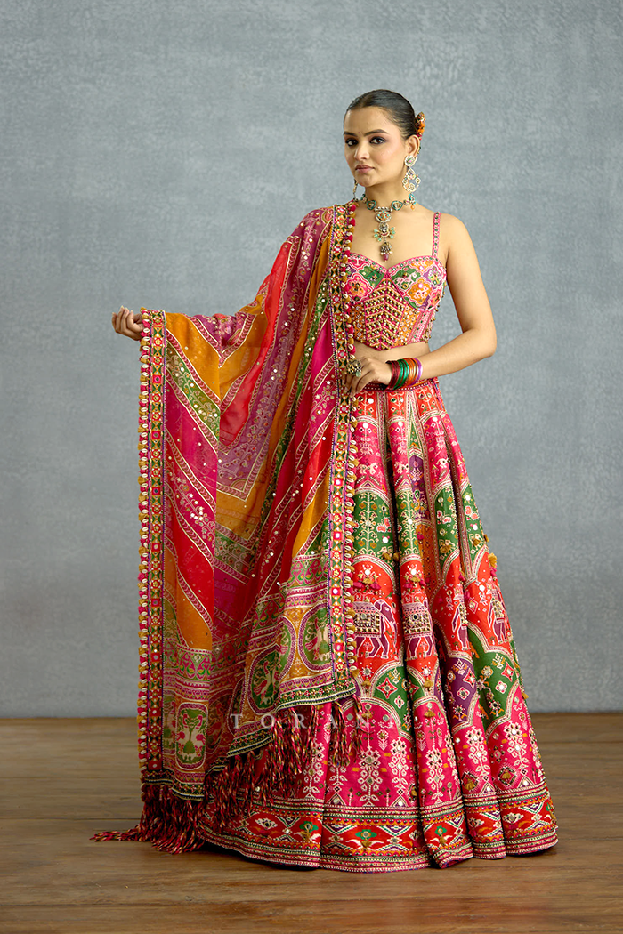 Rangili Dhruvi Drashti Lehenga Set