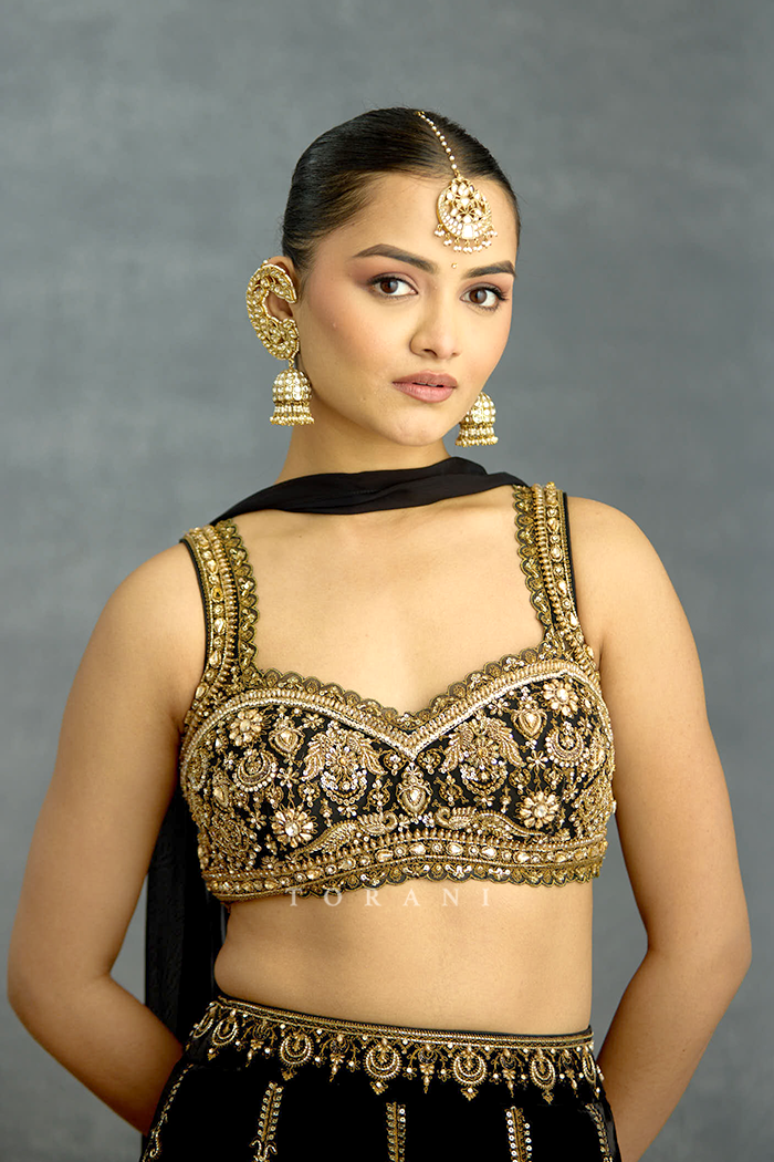Siyahi Vanya Lehenga Set