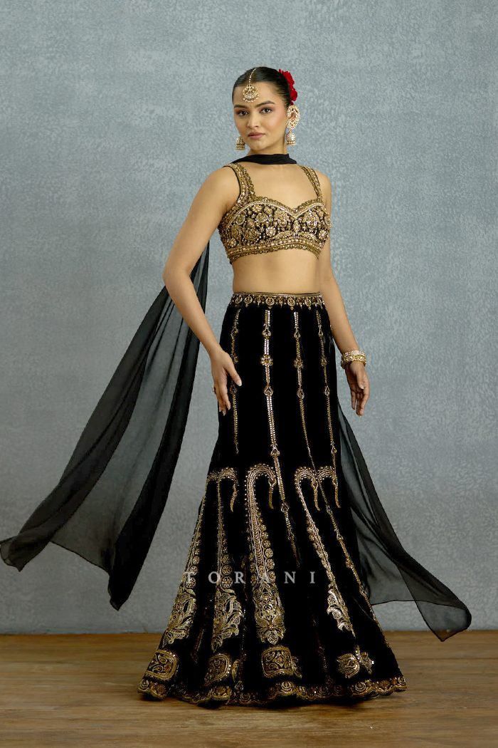 Siyahi Vanya Lehenga Set