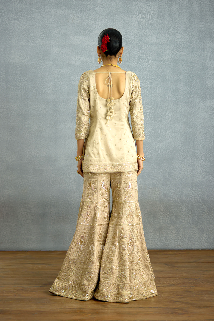 Zard Noor Malka Gharara Set