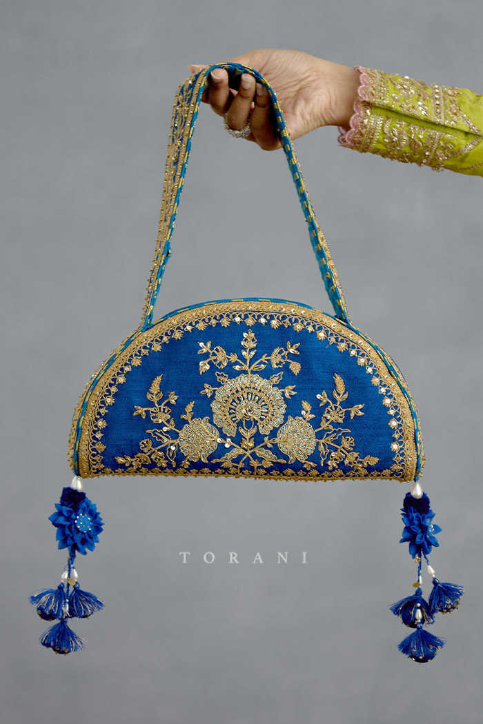 Neelat Razi Batwa