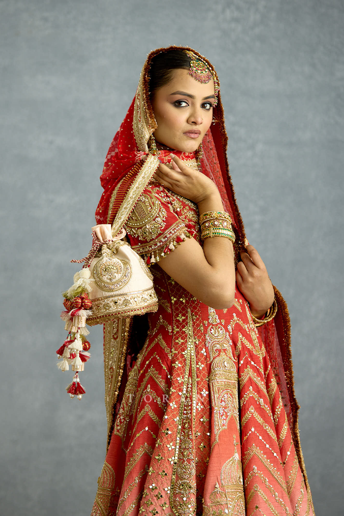 Mahtabe Fareedan Potli