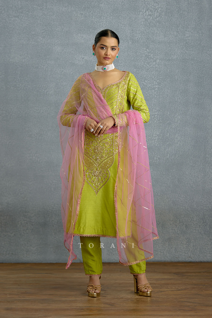Angoori Malika Kurta Set