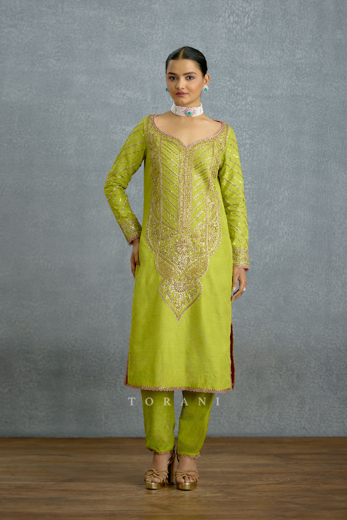 Angoori Malika Kurta Set