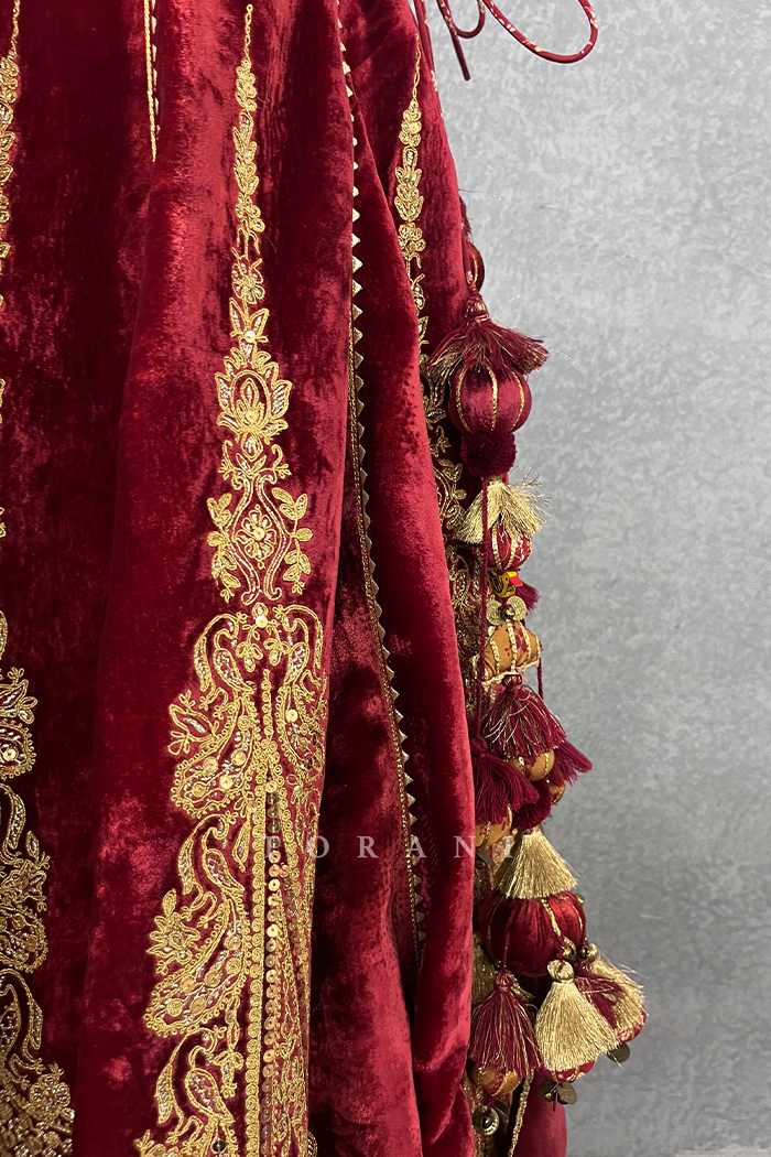 Sale- Sindoori Dhwani Lehenga & Odhni