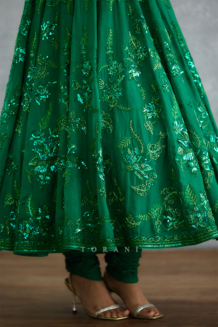 Parnabha Aruna Anarkali Set