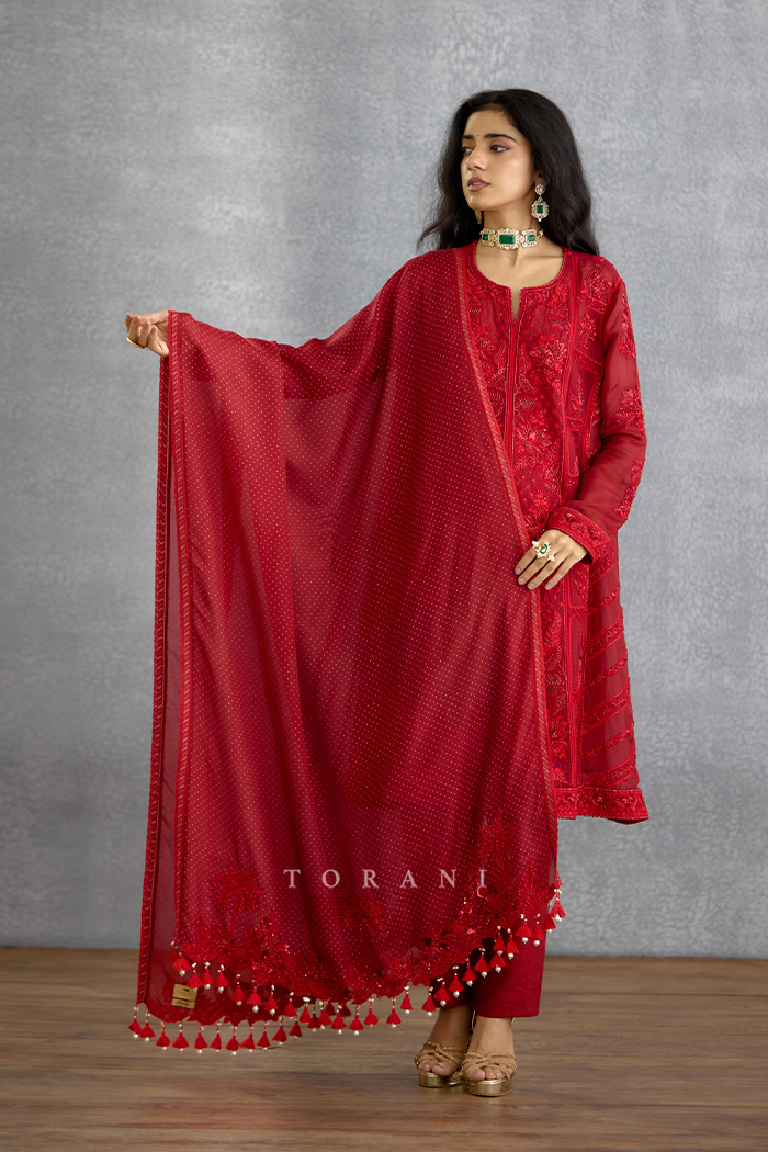 Surkh Samrina Kurta Set