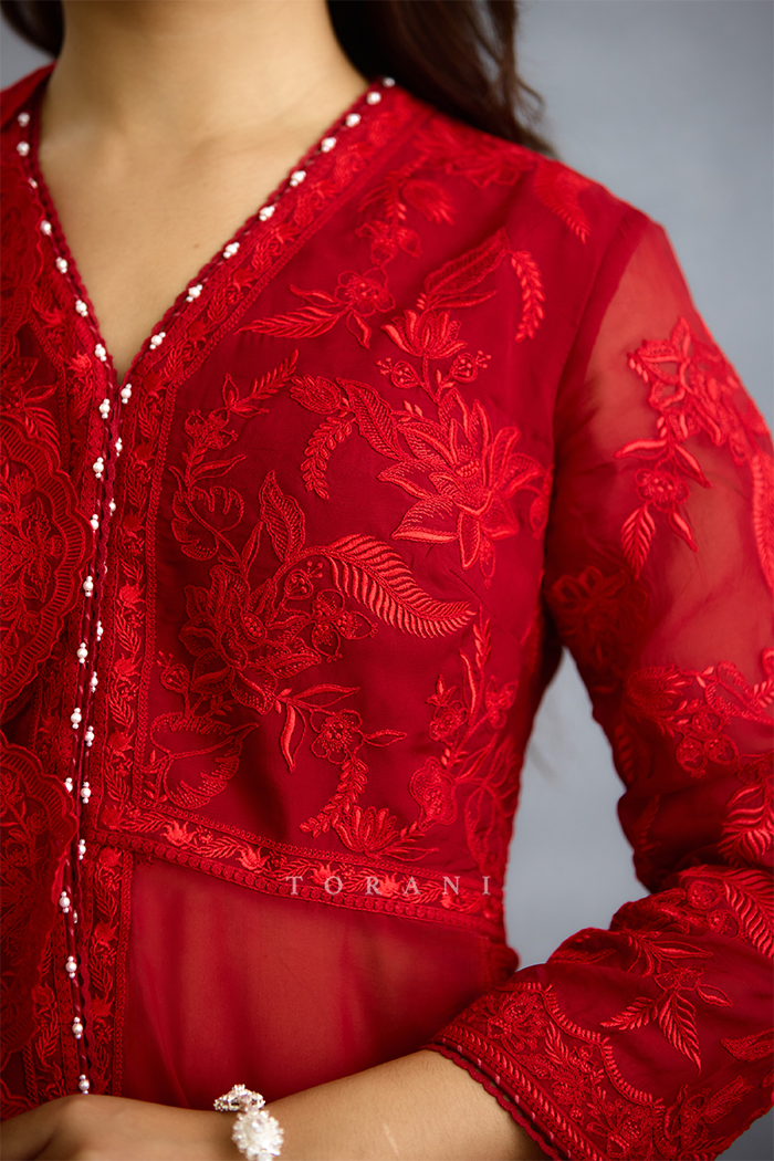 Surkh Udita Kurta Set