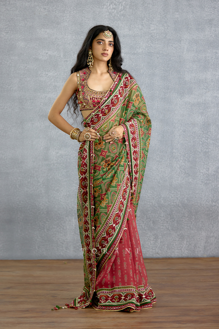 Trinaja Surkhi Ameesha Saree