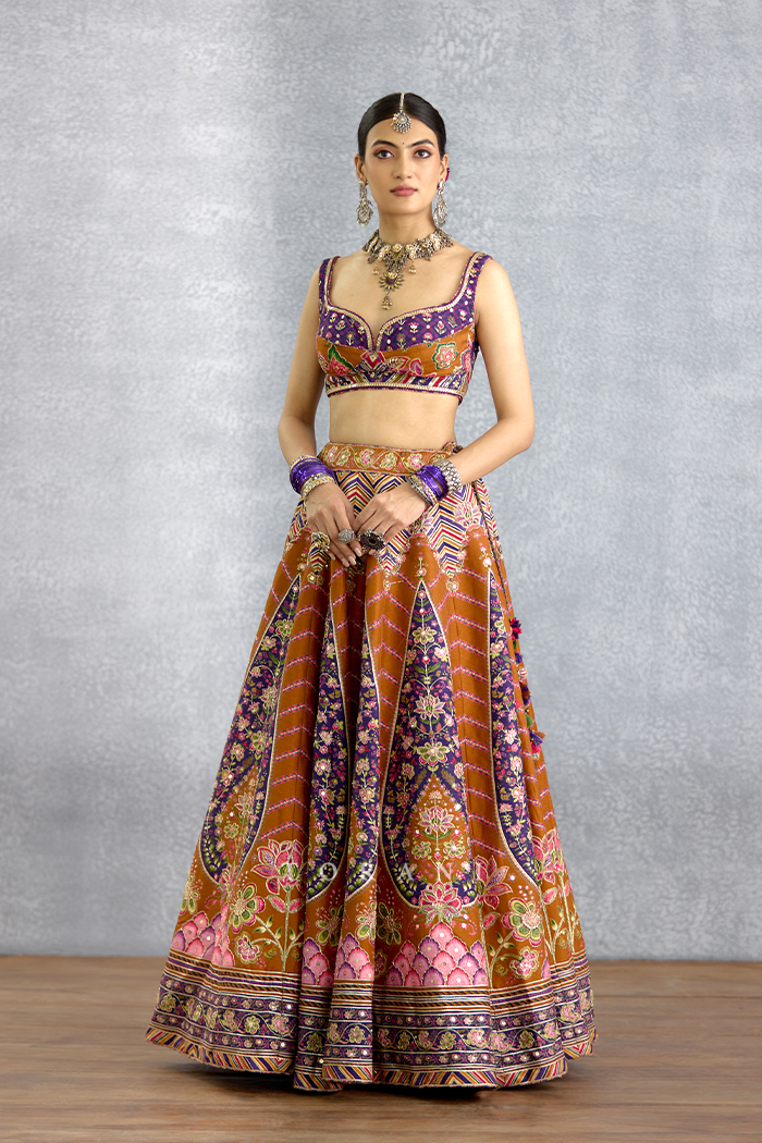 Komudika Kaavya Lehenga Set