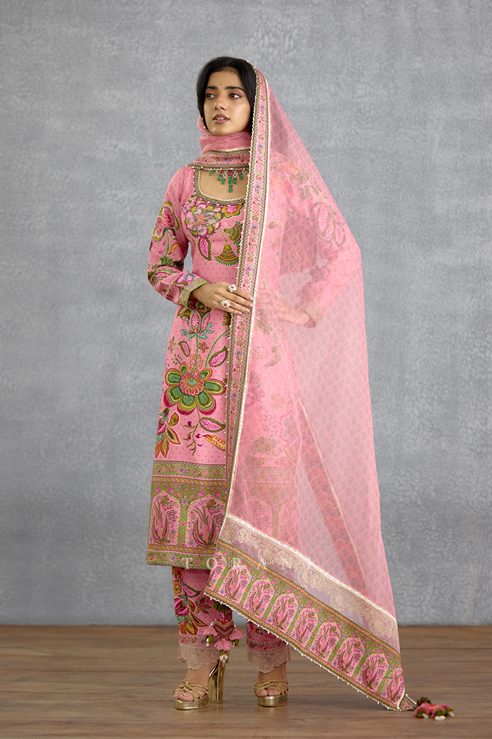 Pankaja Meha Anvita Kurta Set