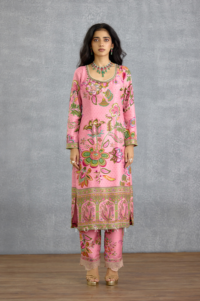 Pankaja Meha Anvita Kurta Set