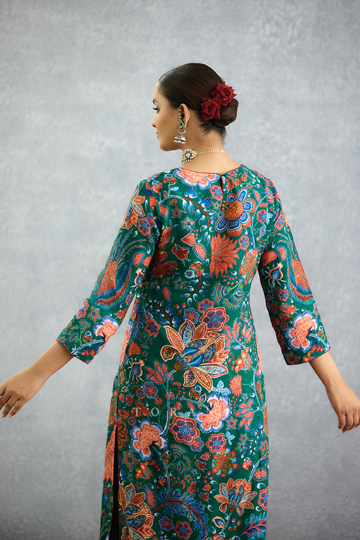 Mayurakshi Writu Tanuja Kurta Set