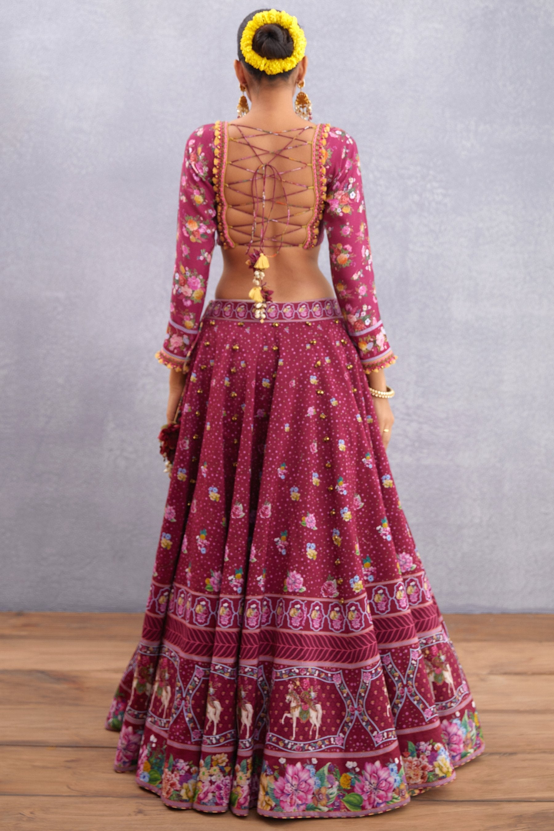 SALE - Manika Aoruni Lehenga Set
