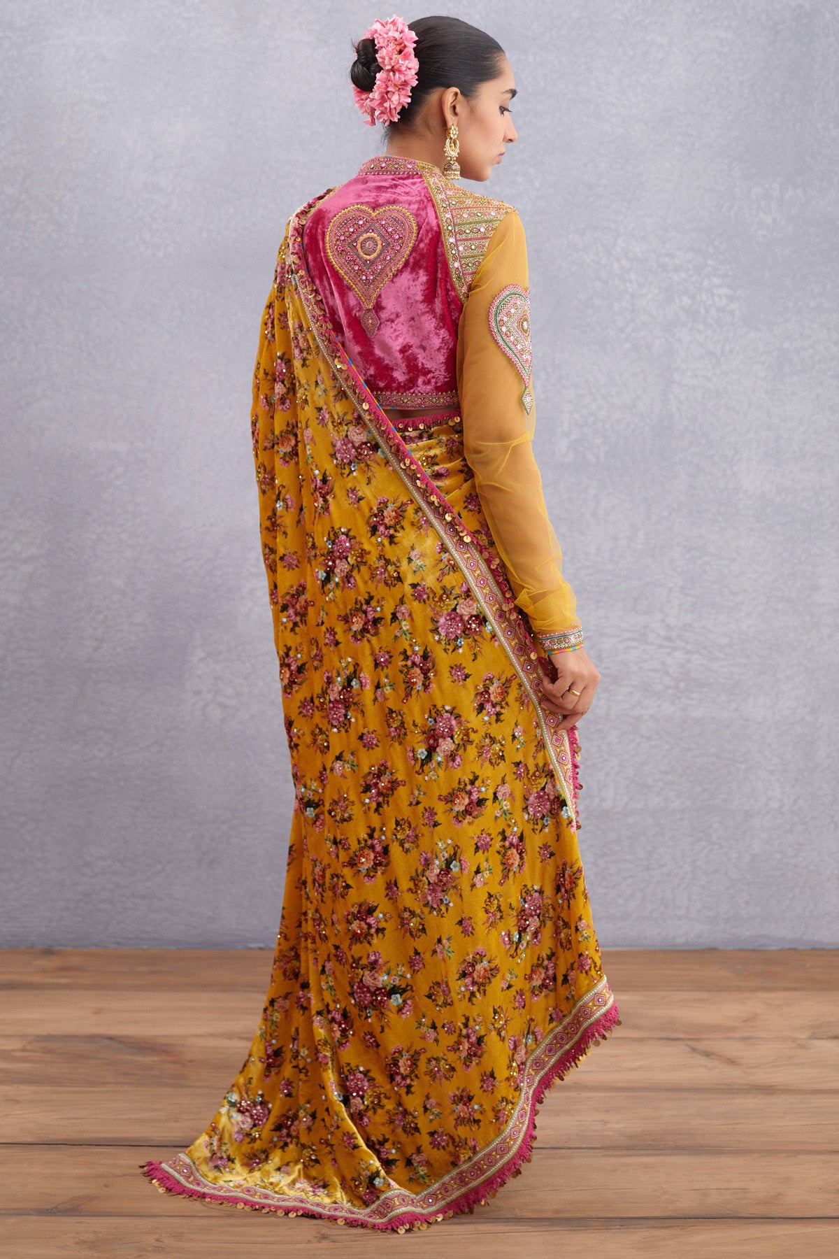 Sunehra Guldabri Saree