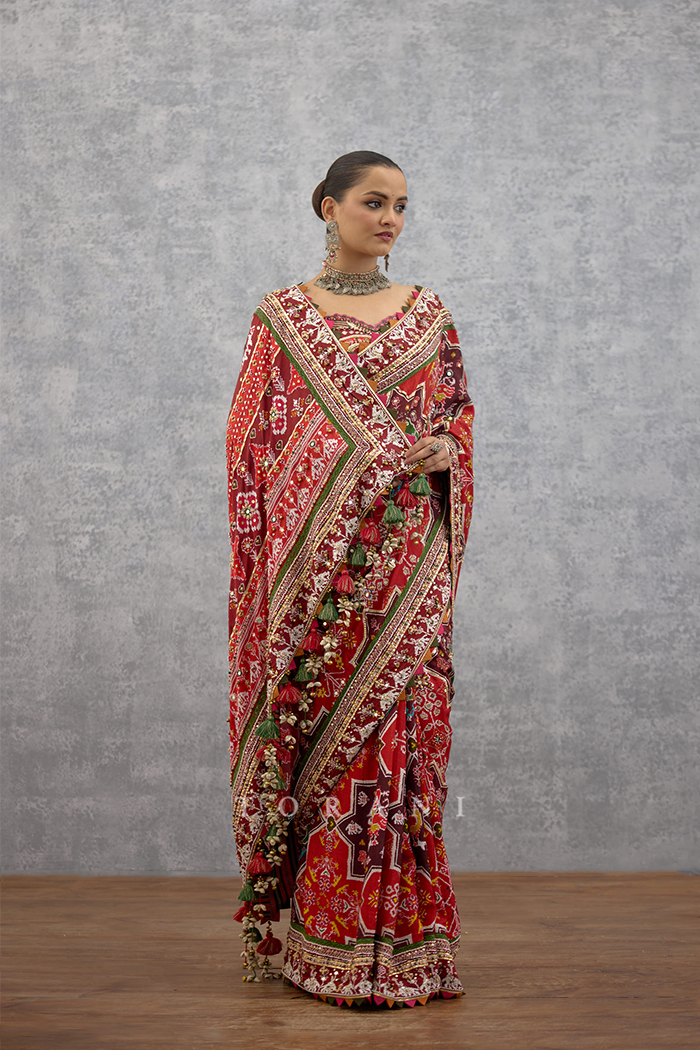 Chitrita Surkh Kanti Saree