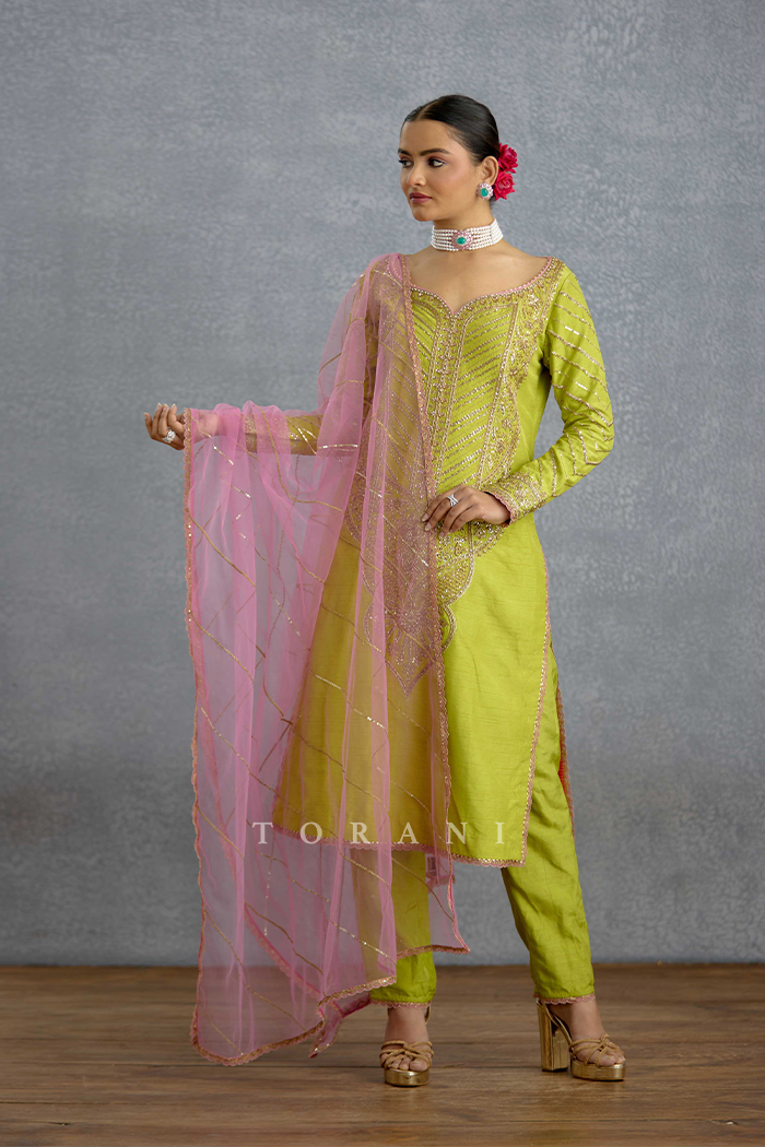 Angoori Malika Kurta Set