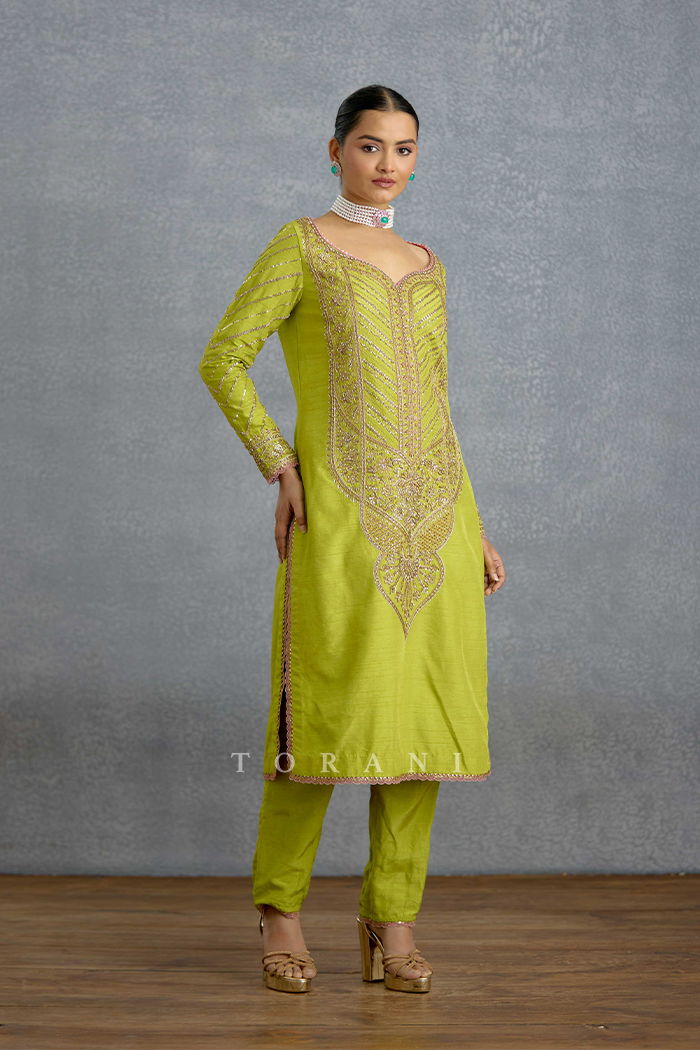 Angoori Malika Kurta Set