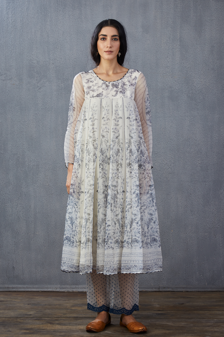 Neeli Gauraiya Swati Kurta Set