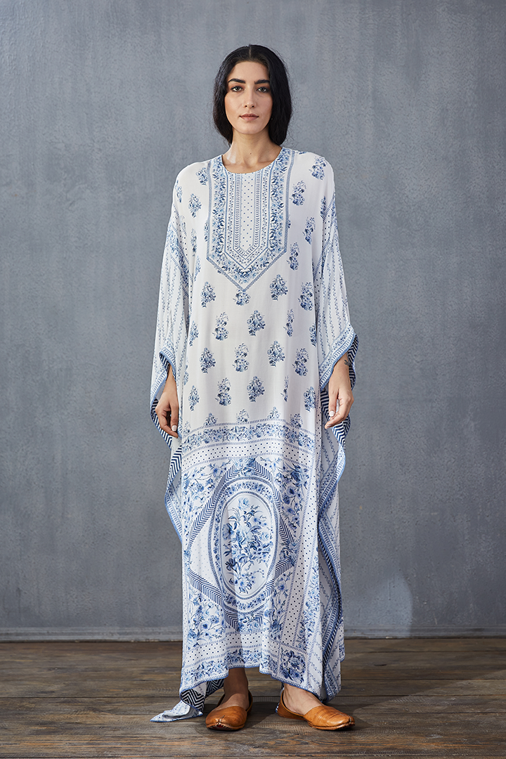 Neeli Booti Nanda Kaftan