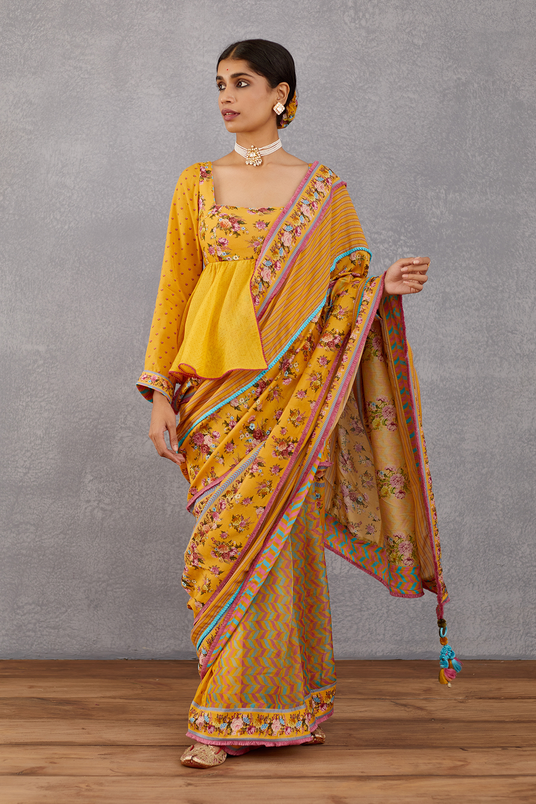 Sunehra Nagma Saree