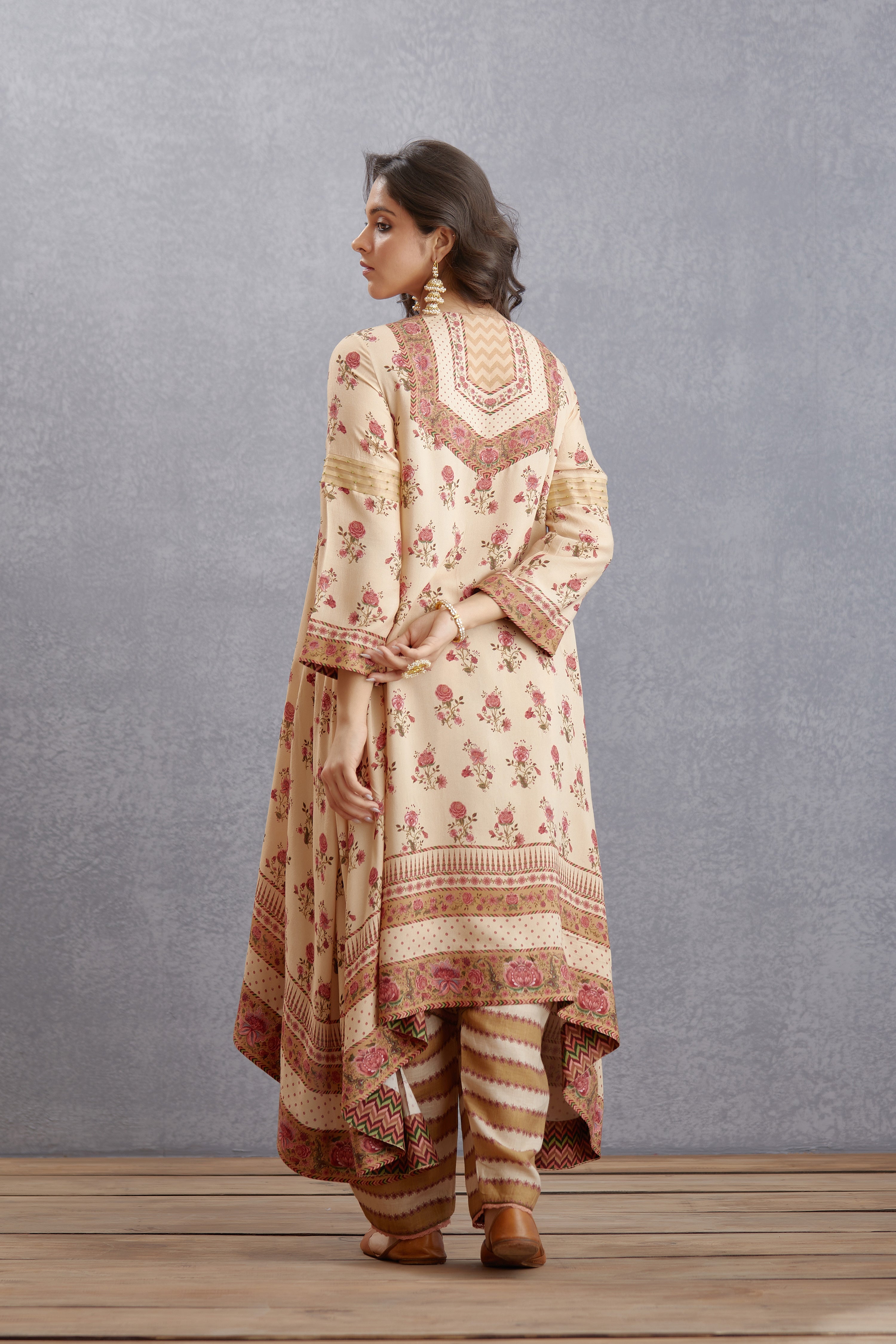 Kasturi Tarangini Kurta Set