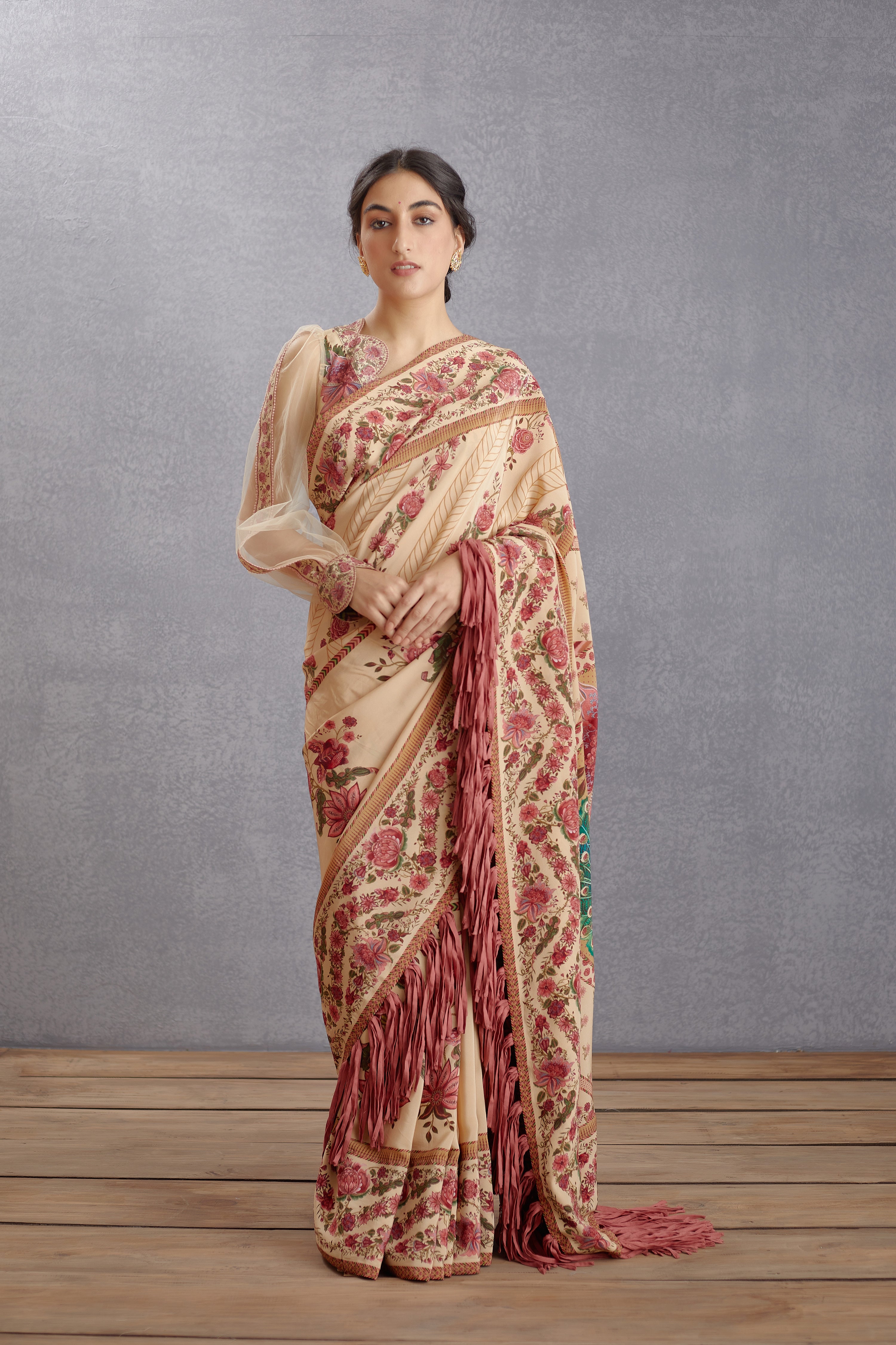 Kasturi Taahira Saree