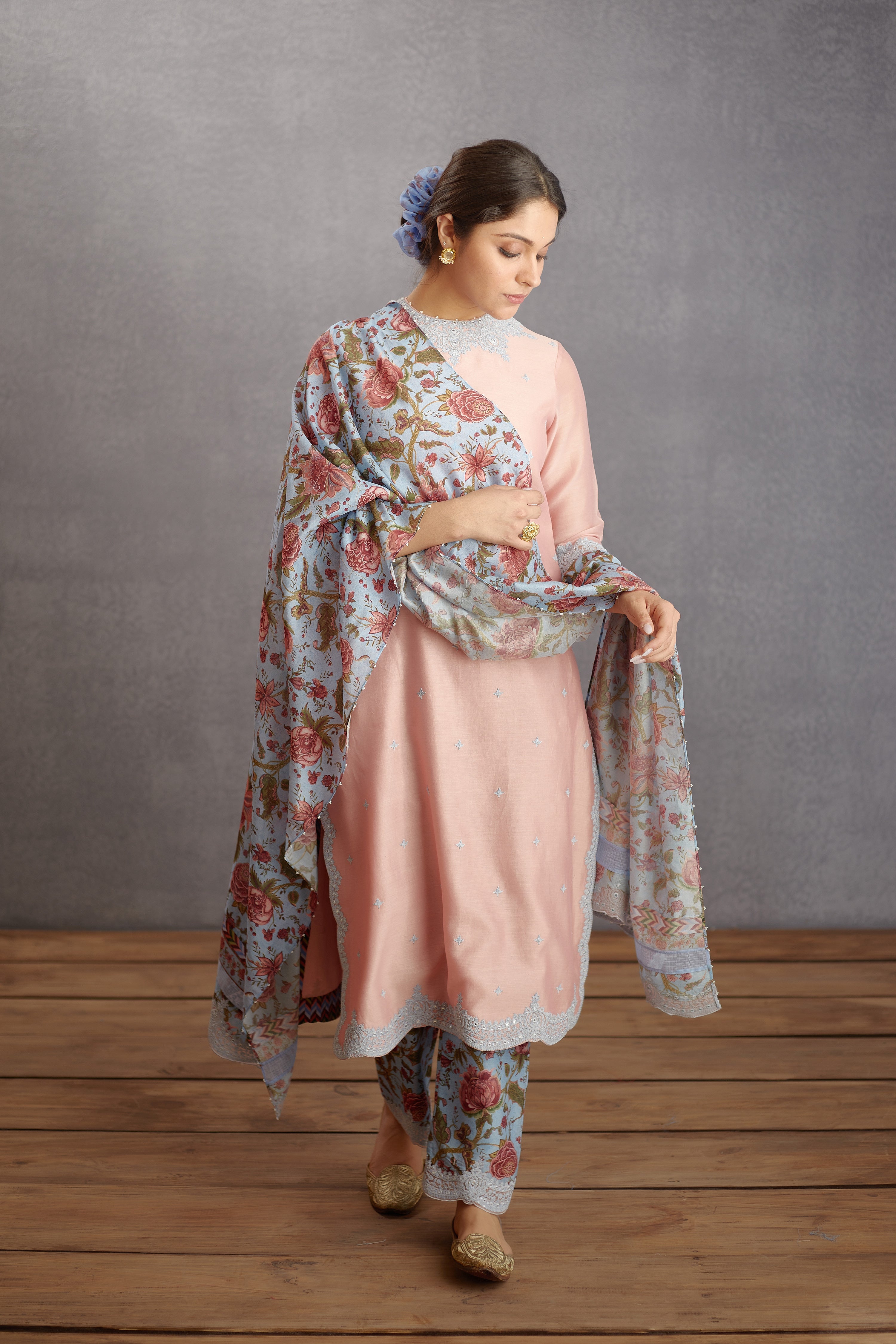 Kaner Urvi Kurta Set