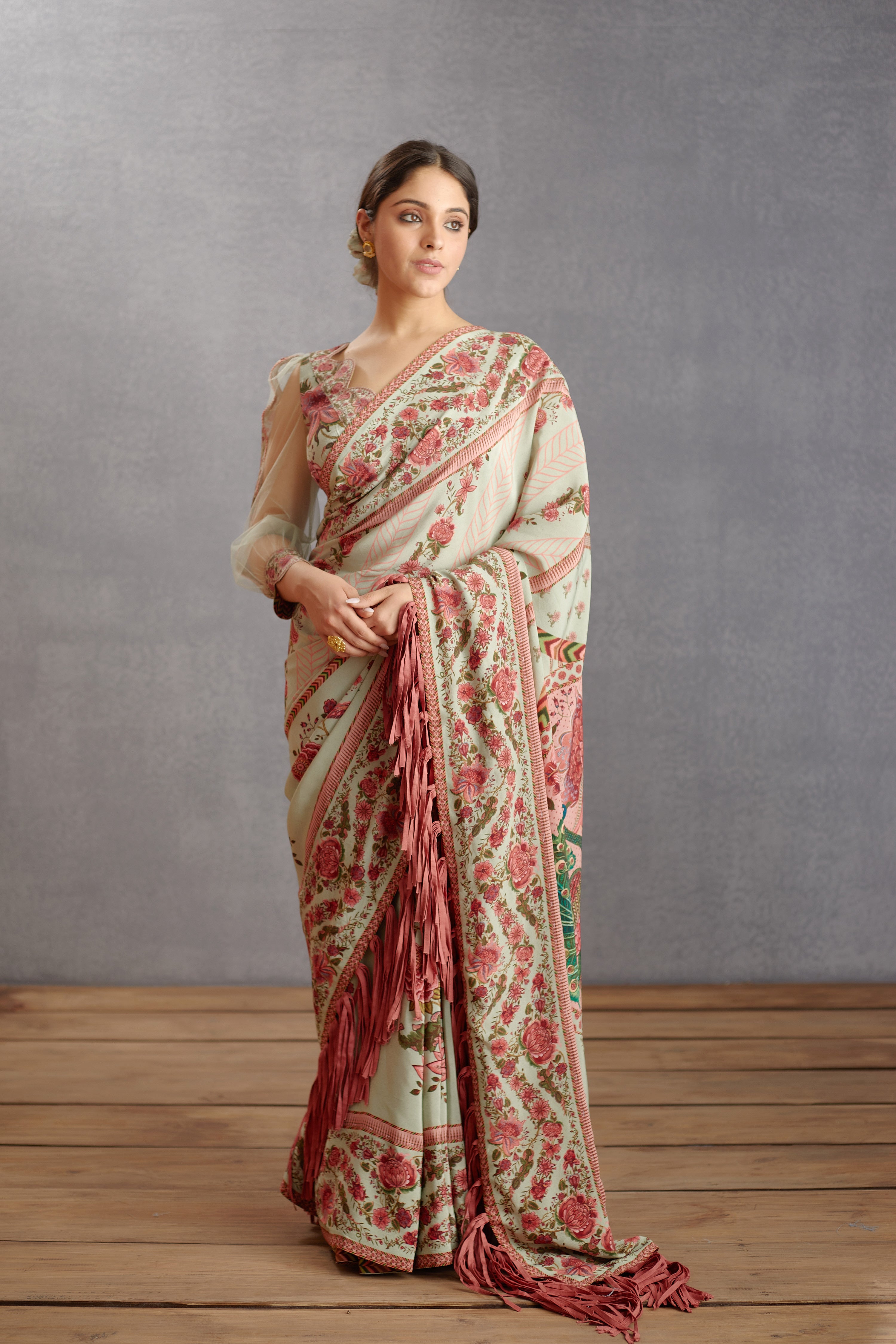 Jaituni Taahira Saree