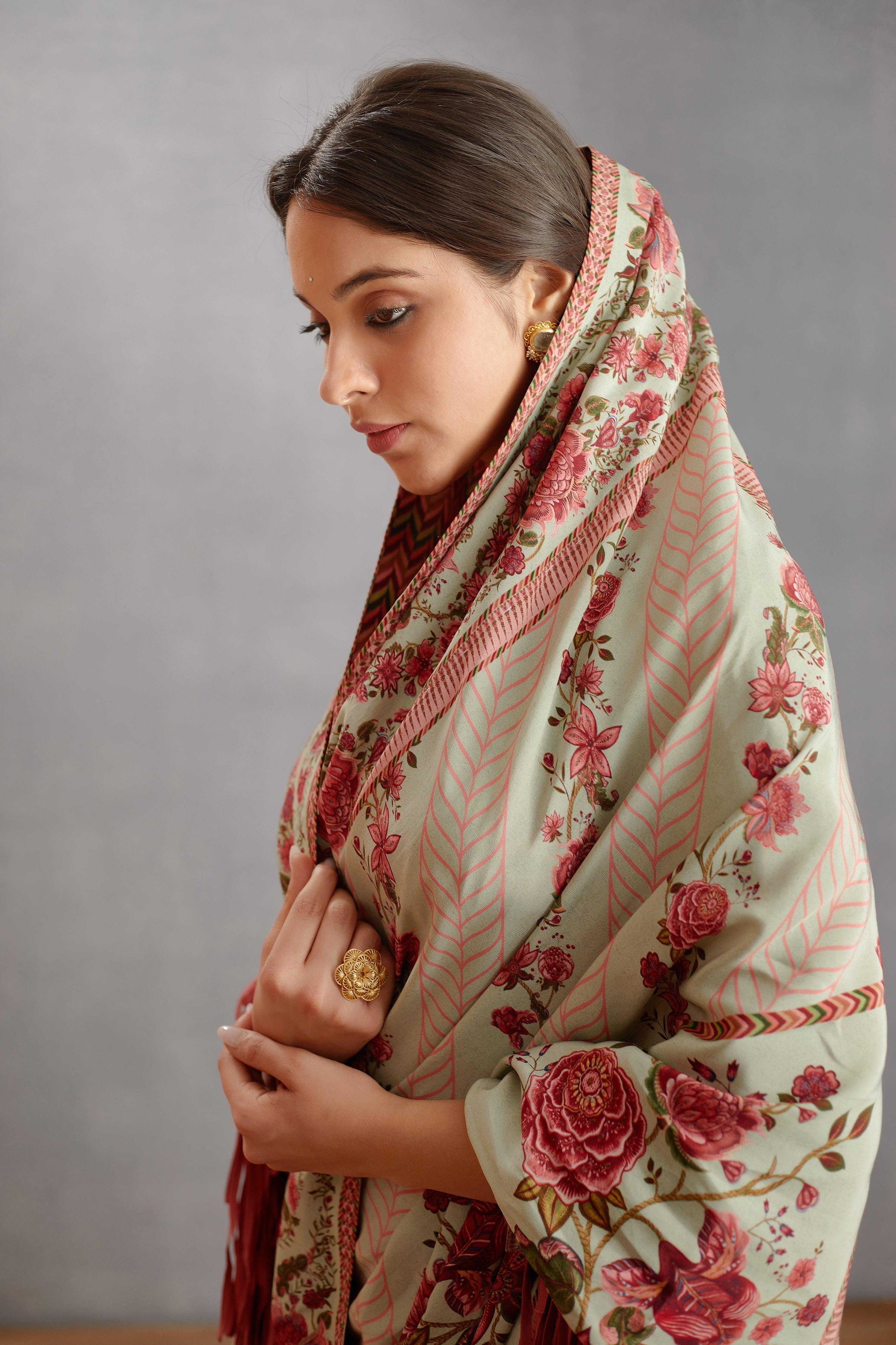 Jaituni Taahira Saree