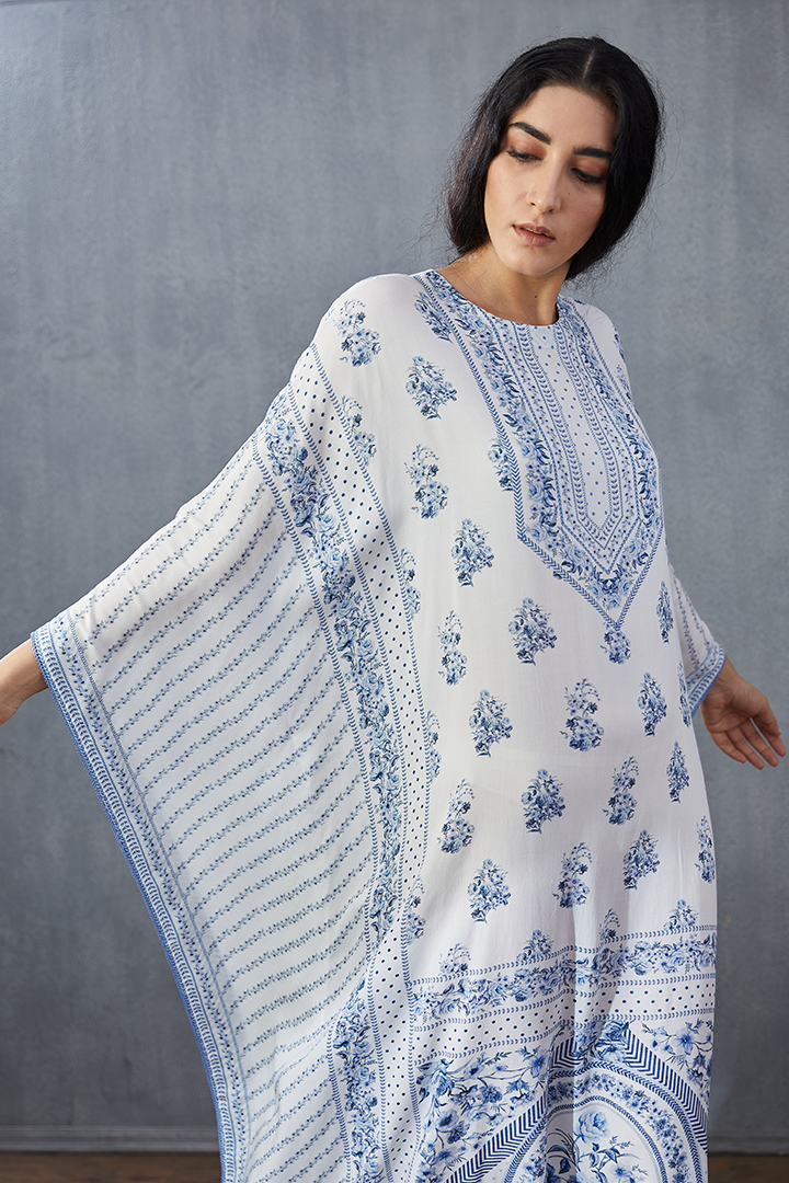 Neeli Booti Nanda Kaftan