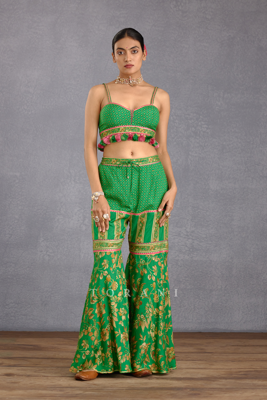 Rang Naaz Ezzah Cape Set