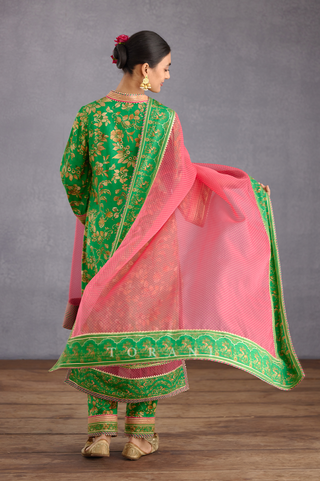 Rang Raas Barkha Odhni