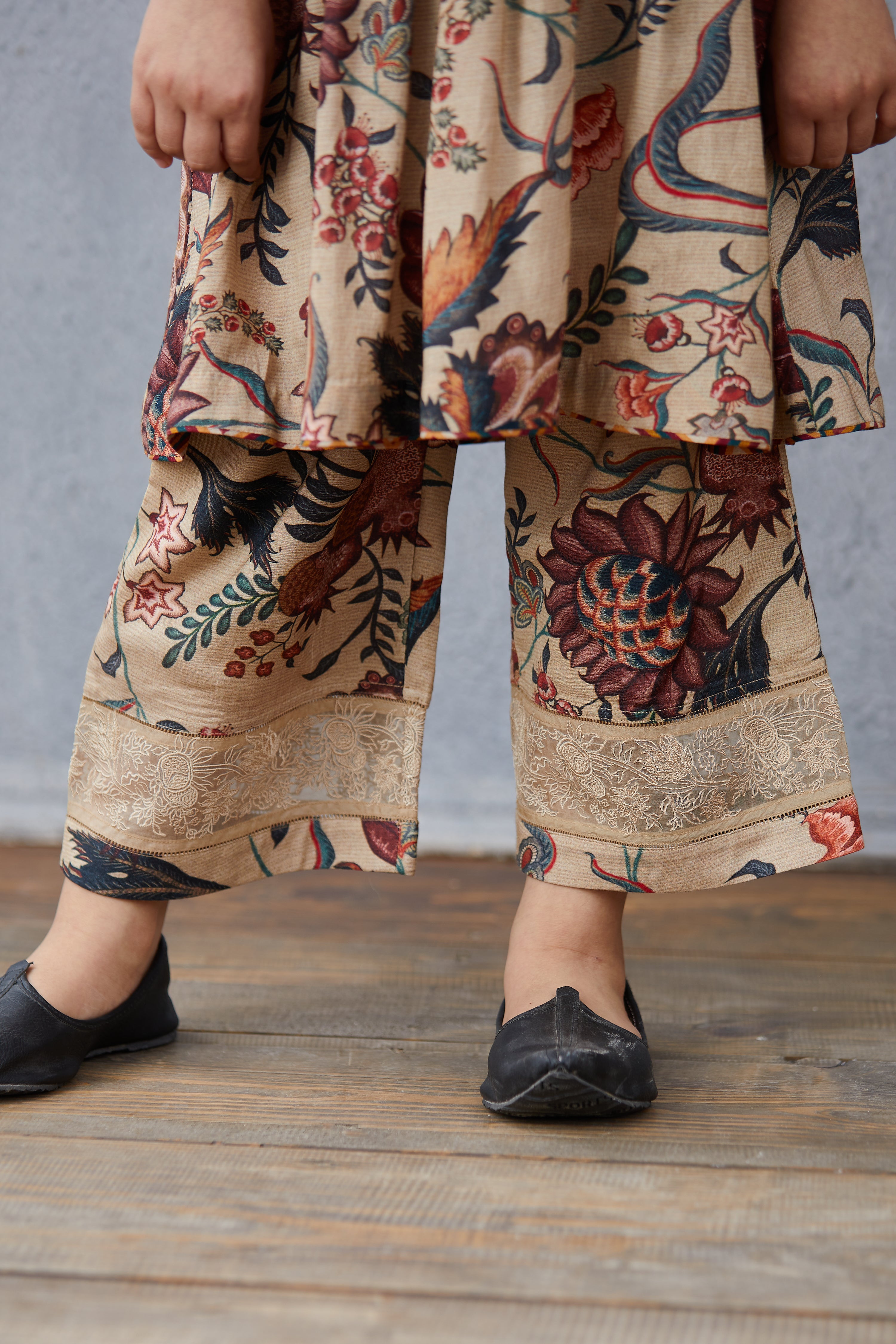 Chandan Anardana Kurta Set