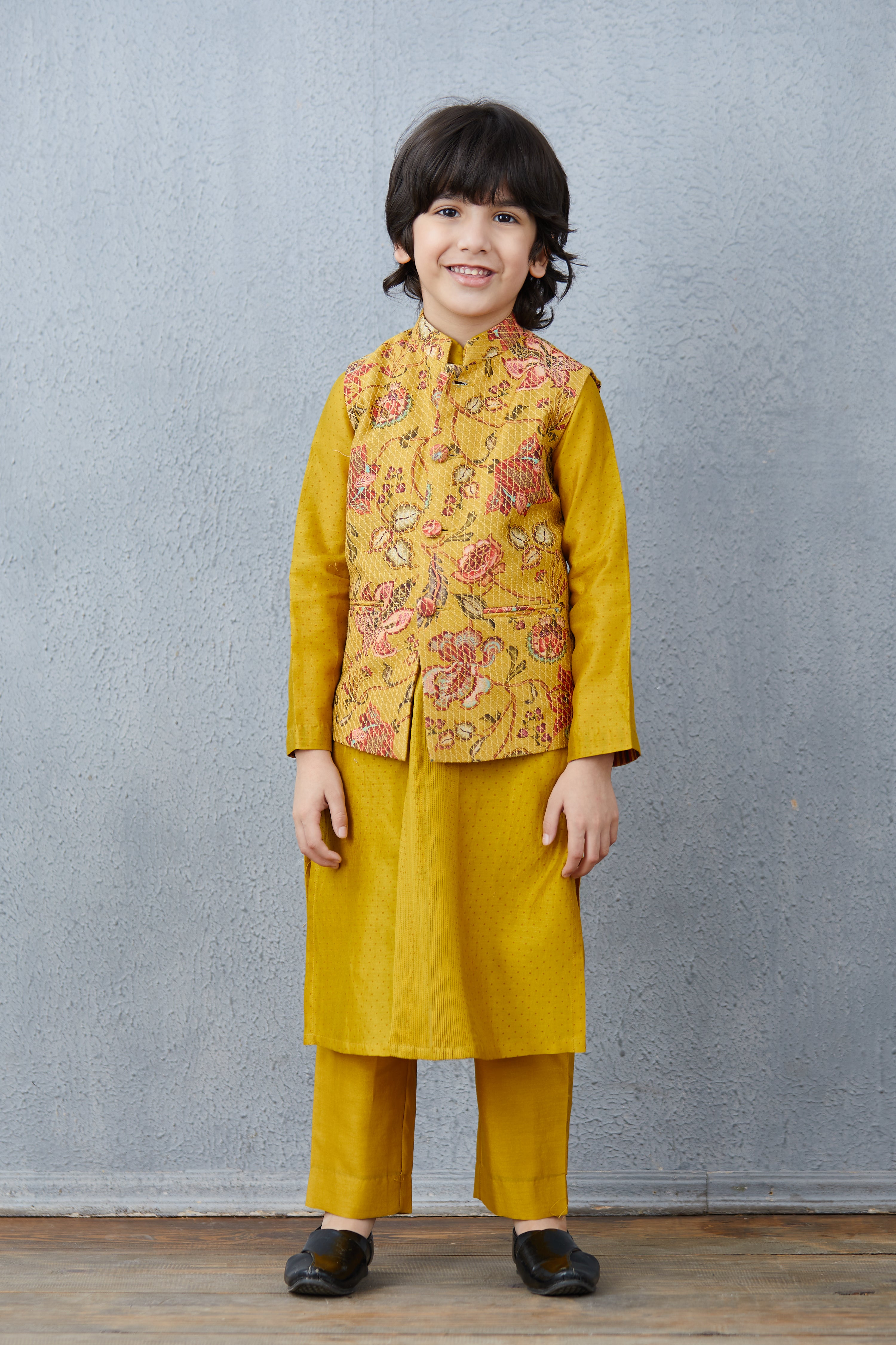 Sunehra Shravan Bandi Set