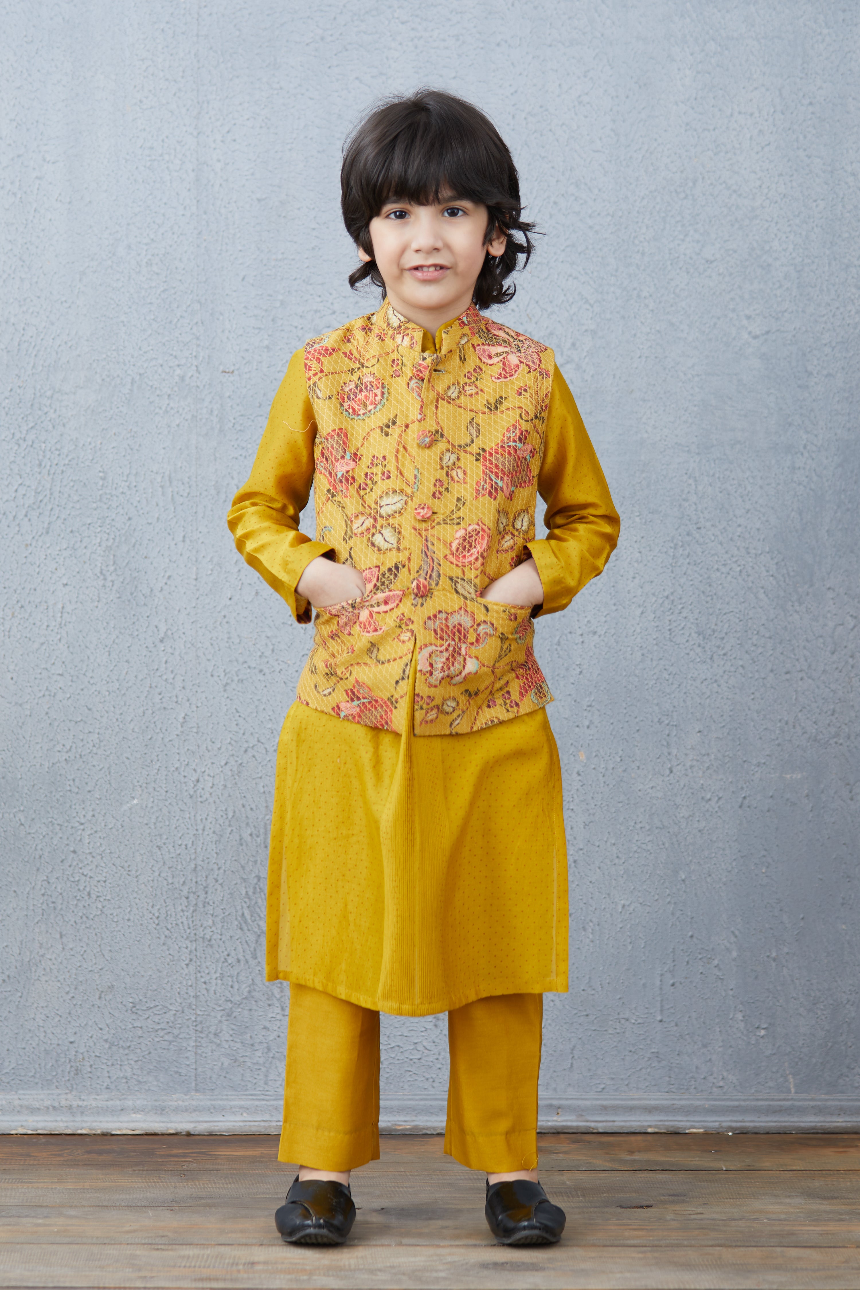 Sunehra Shravan Bandi Set