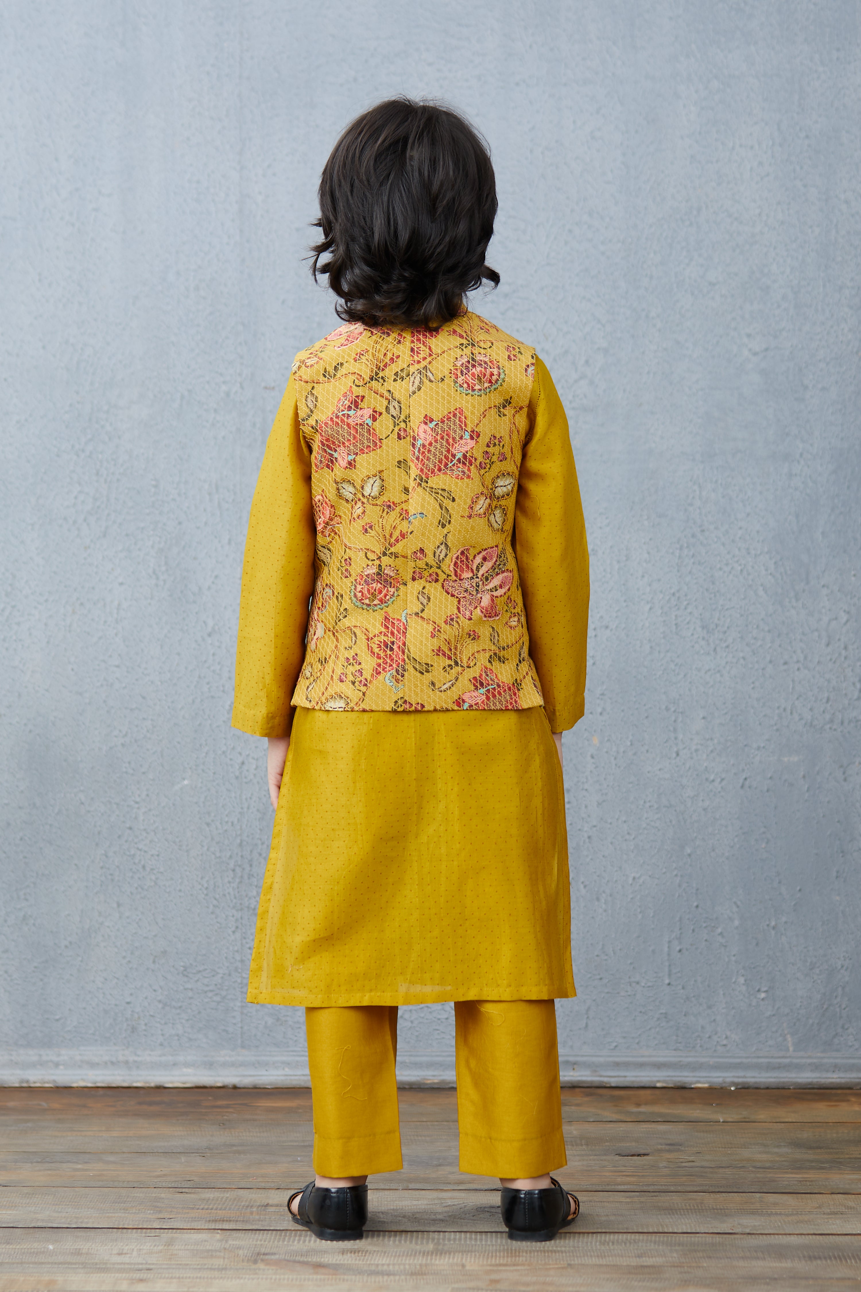 Sunehra Shravan Bandi Set