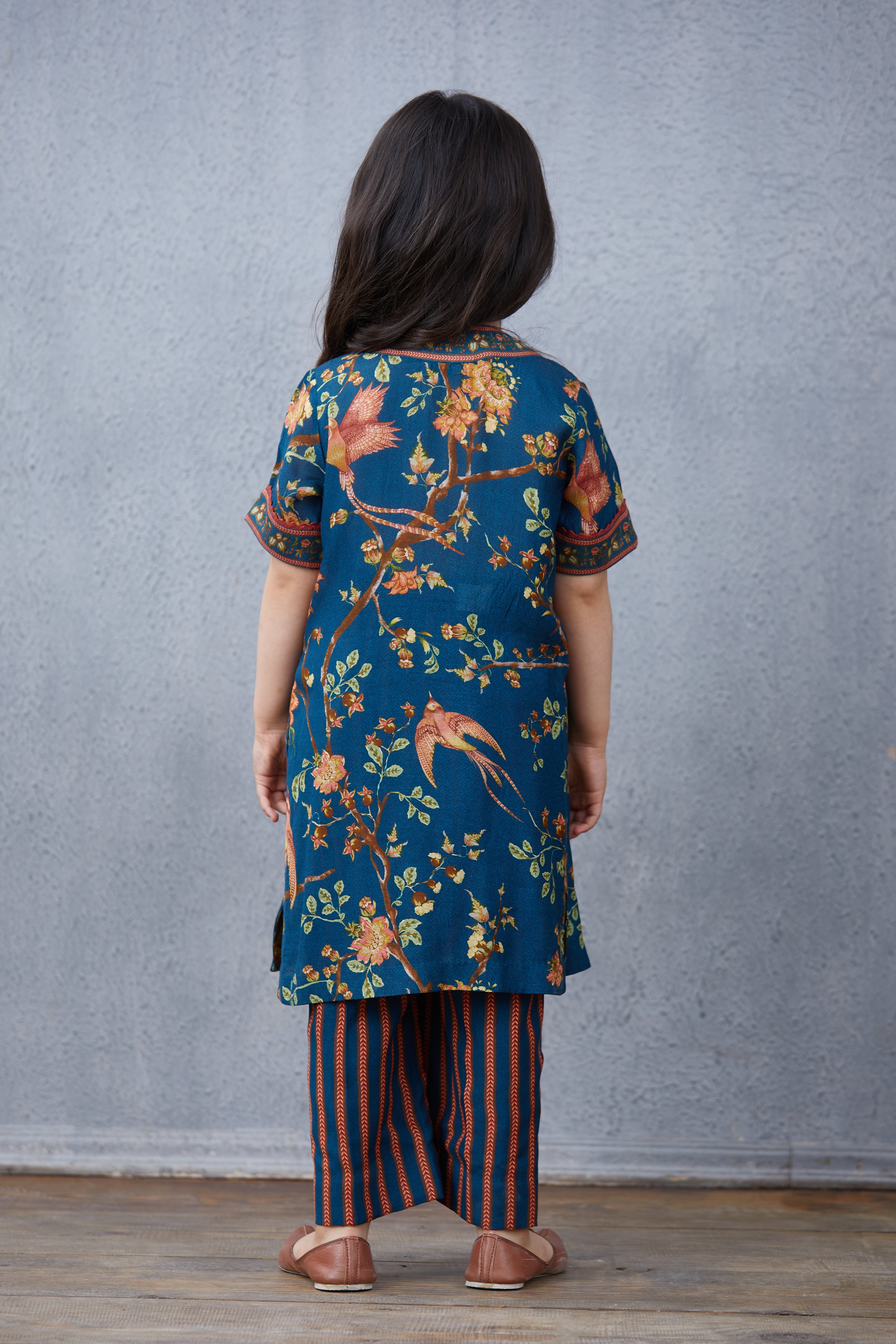 Neelam Chakor Kurta Set